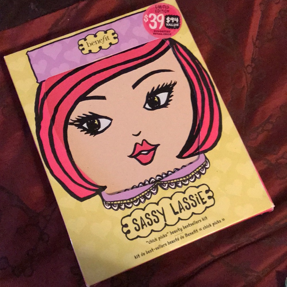 benefit Cosmetics gift set